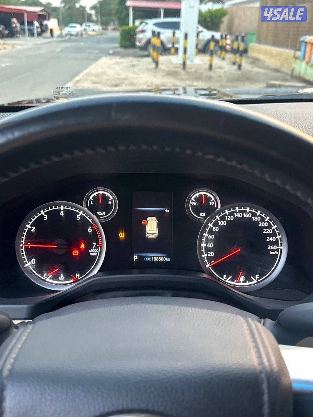 لاند كروزر GXR 236