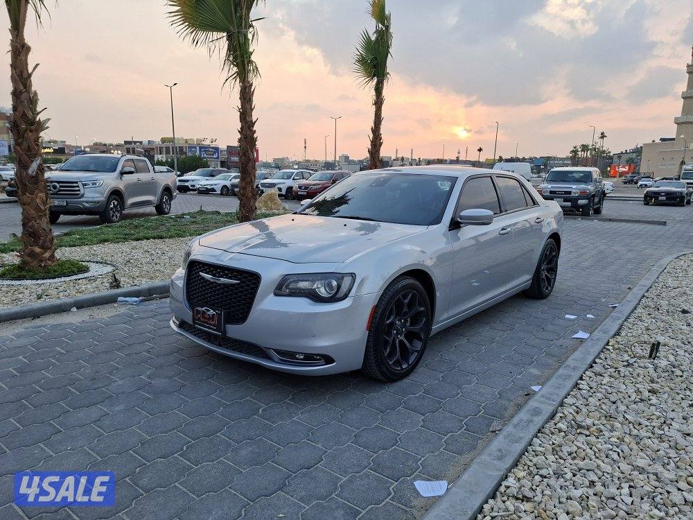 النشاما لبيع وشراء السيارات كرايزلر4