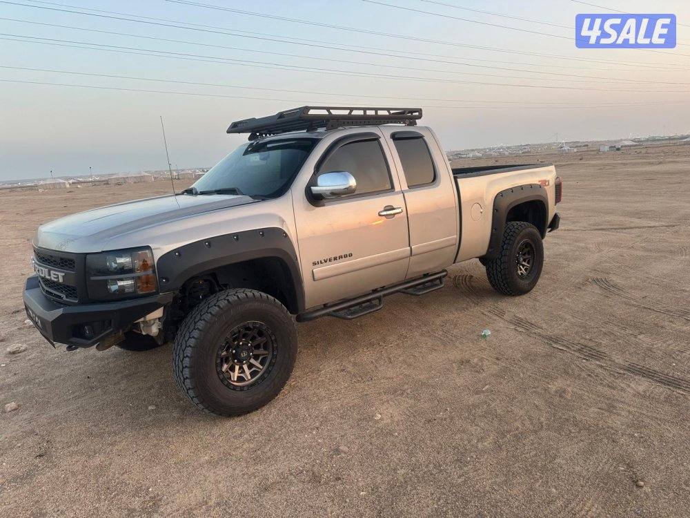 للبيع سلفرادو دبل قير3