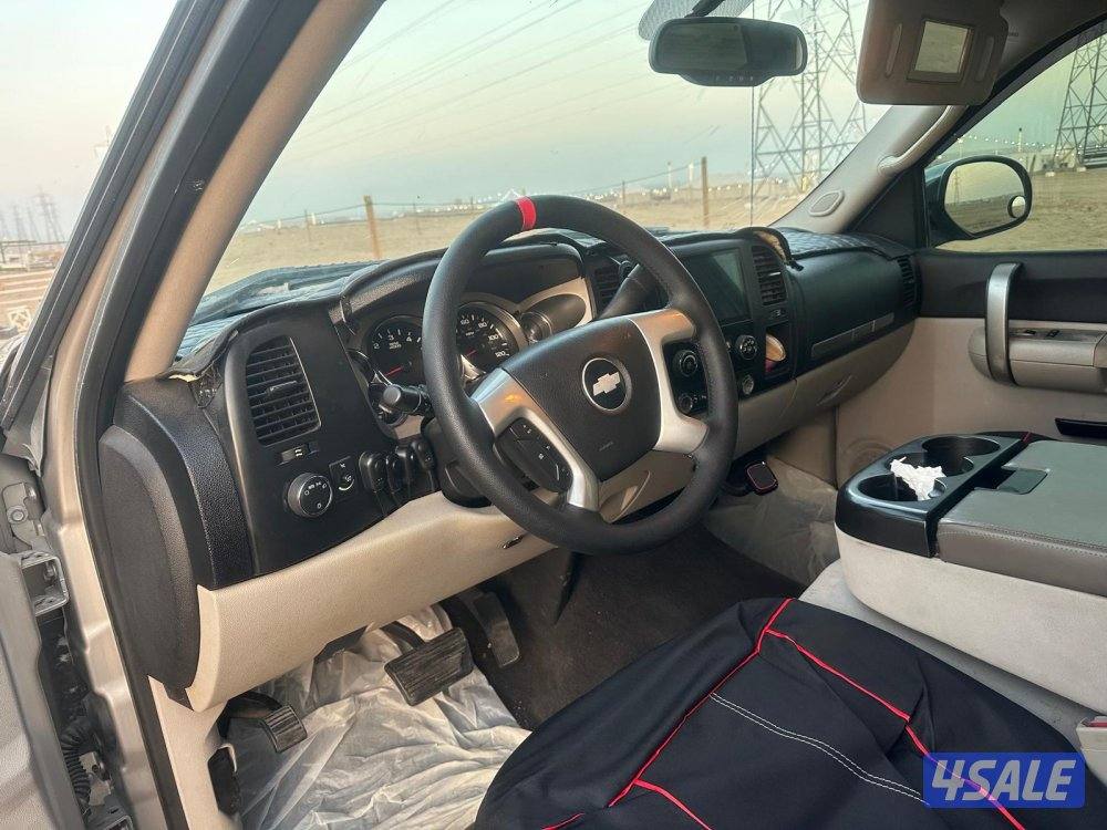 للبيع سلفرادو دبل قير4