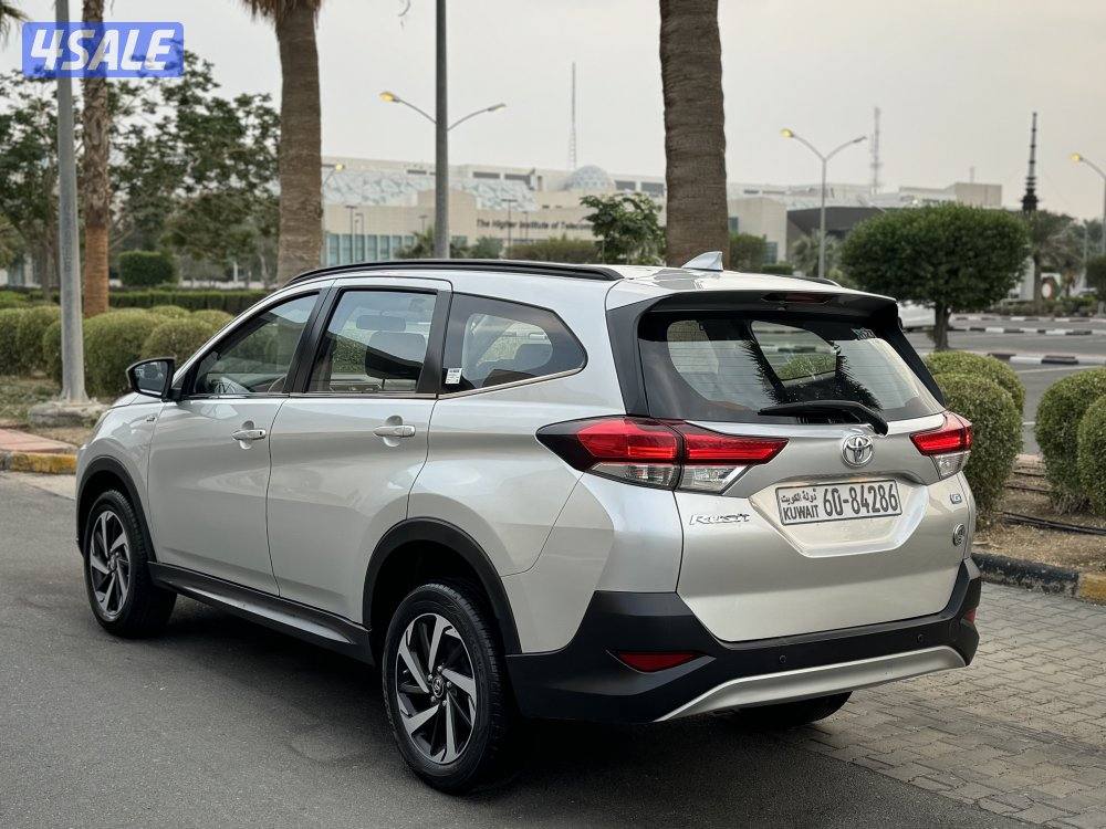 تويوتا رش موديل 2023 سيرفس منتظم بالوكاله4