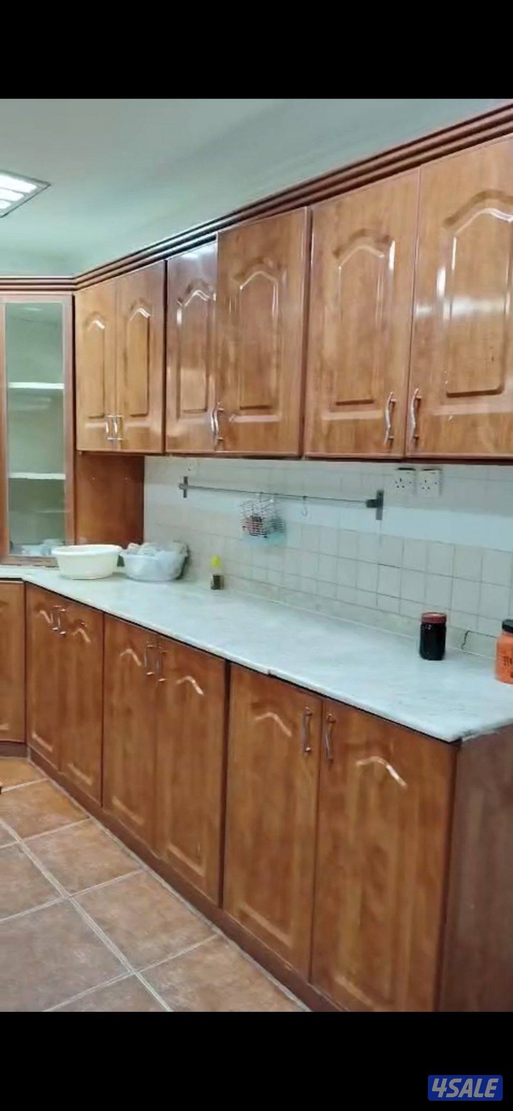 مطبخ مستعمل كبير للبيع1