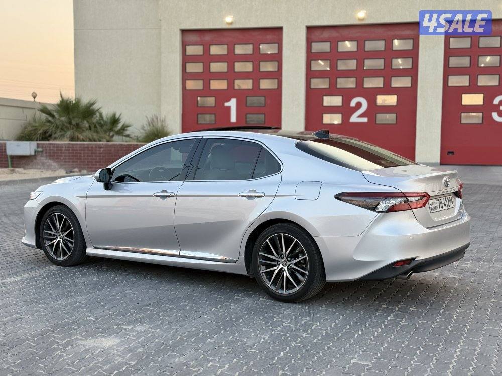 كامري 6 سنلدر 2023 ماشي 40 الف صبغ الوكالة1