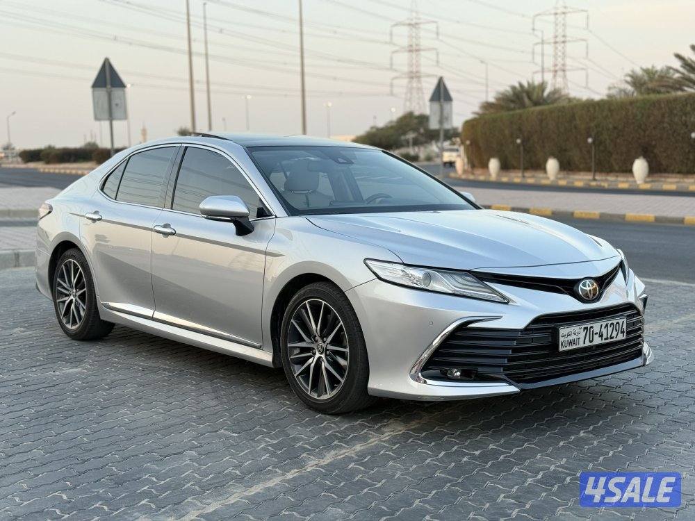 كامري 6 سنلدر 2023 ماشي 40 الف صبغ الوكالة3