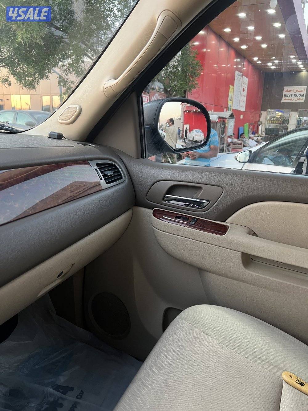 للبيع تاهو 2013 باختصار السياره جدا ممتازه للاستعمال6