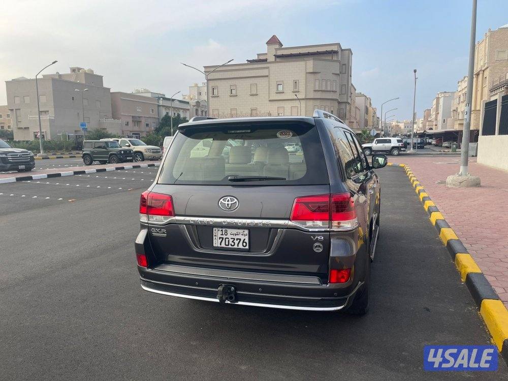 لاندكروزر GXR قراند تورنق 20211