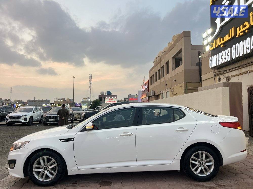 للبيع أوبتيما 2014 عداد 160 الف3