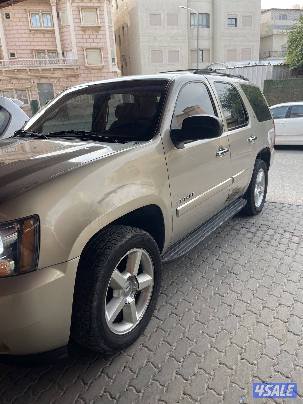 للبيع تاهو موديل 2008 شرط الفحص قير مكينه شاصي البدي 4 قطع0