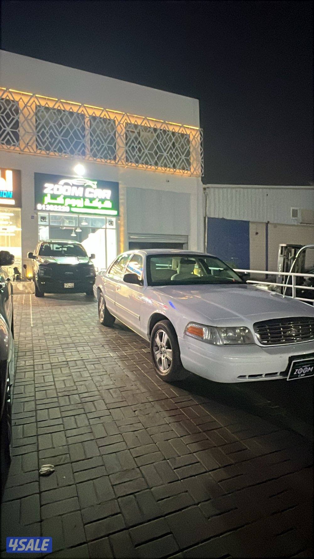 للبيع فورد فكتوريا 20121