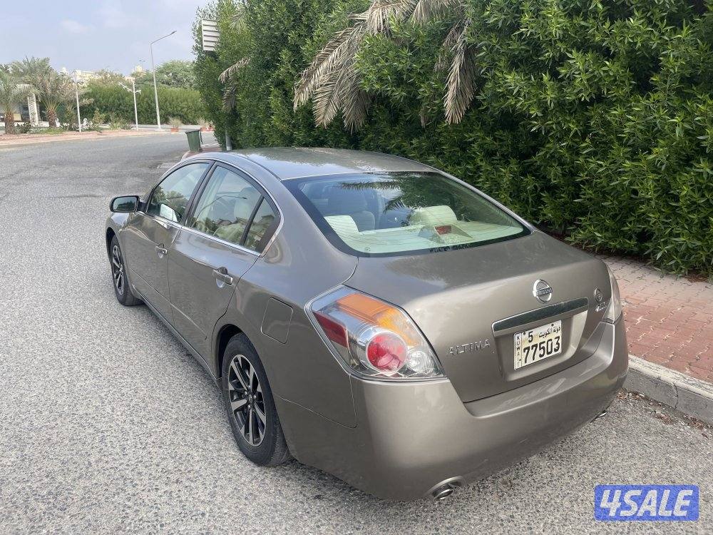 للبيع التيما موديل 2008 عداد 170 الف5