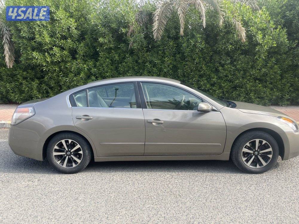 للبيع التيما موديل 2008 عداد 170 الف7