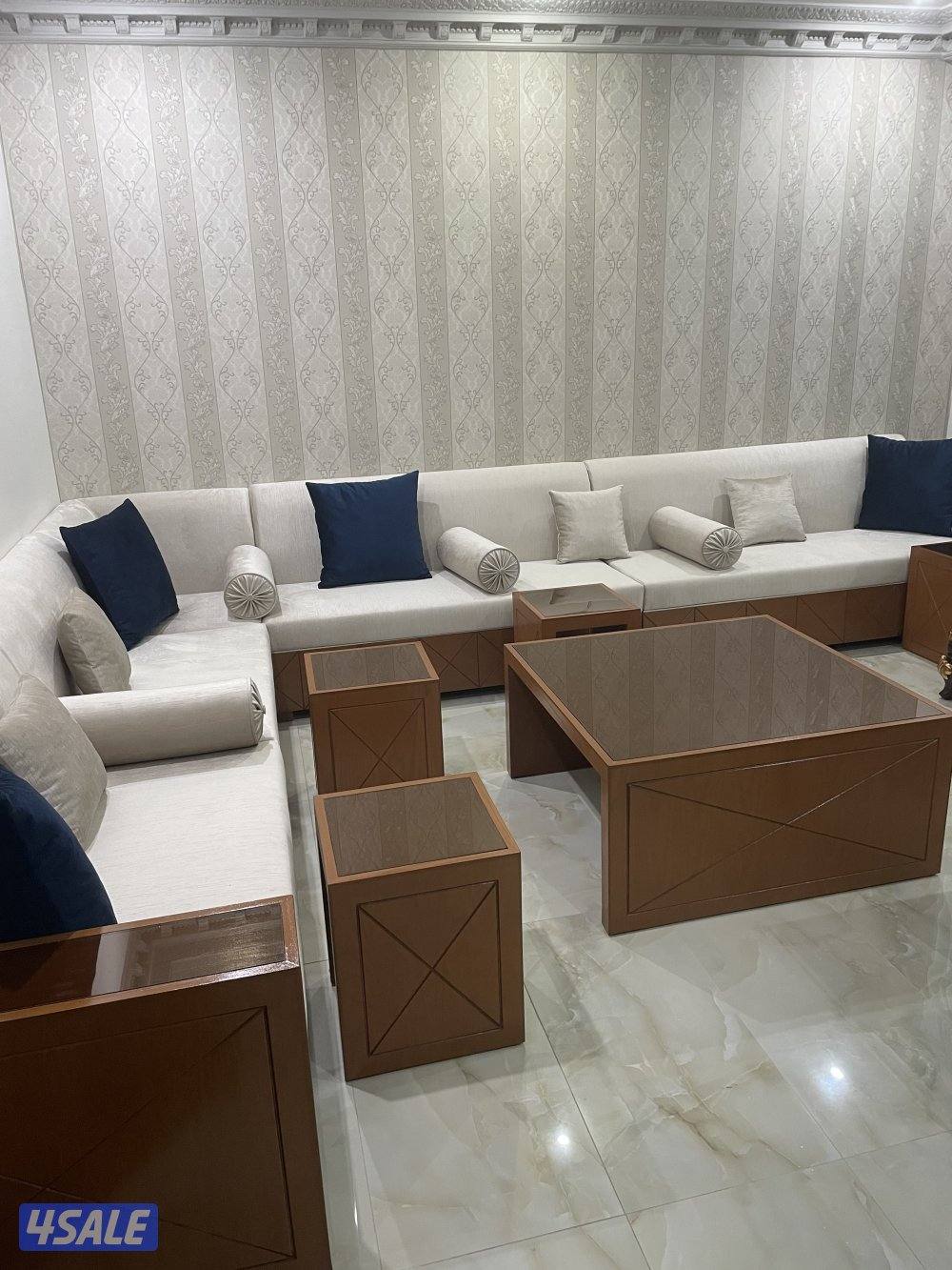 تفصال وتنجيد جميع انواع الكنب ودوانيات الرسمية وستائر و مساند1