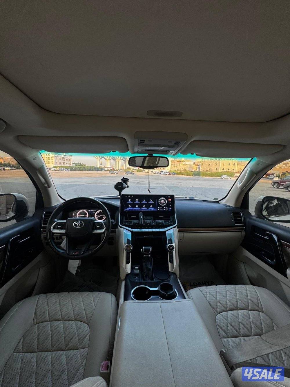 للبيع لاند كروزر 201410