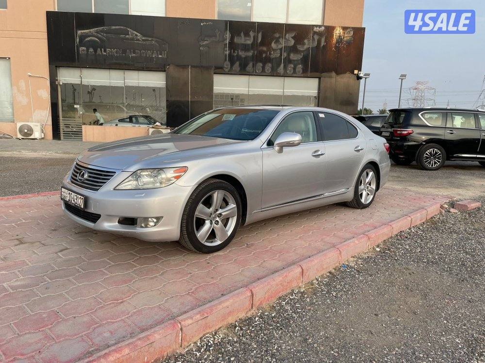 لكزس LS4600