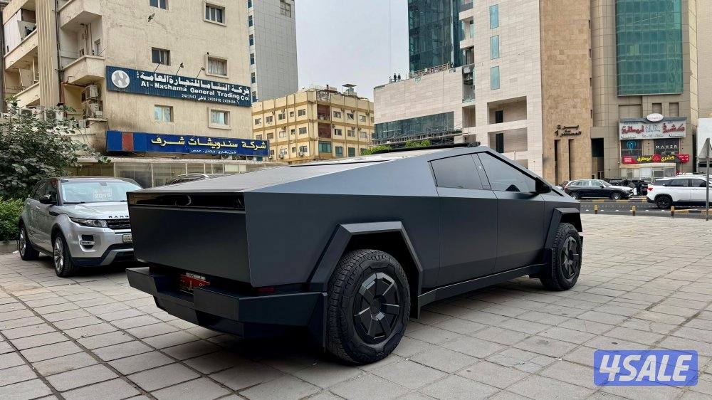 تسلاا سايبر تراك/ فانديشن/ موديل 2024/ عداد 20 ألف/ تأمين شامل3