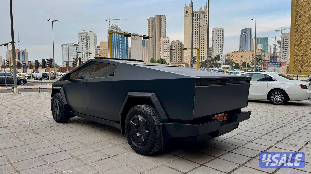 تسلاا سايبر تراك/ فانديشن/ موديل 2024/ عداد 20 ألف/ تأمين شامل4