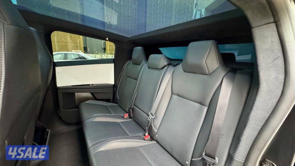 تسلاا سايبر تراك/ فانديشن/ موديل 2024/ عداد 20 ألف/ تأمين شامل6