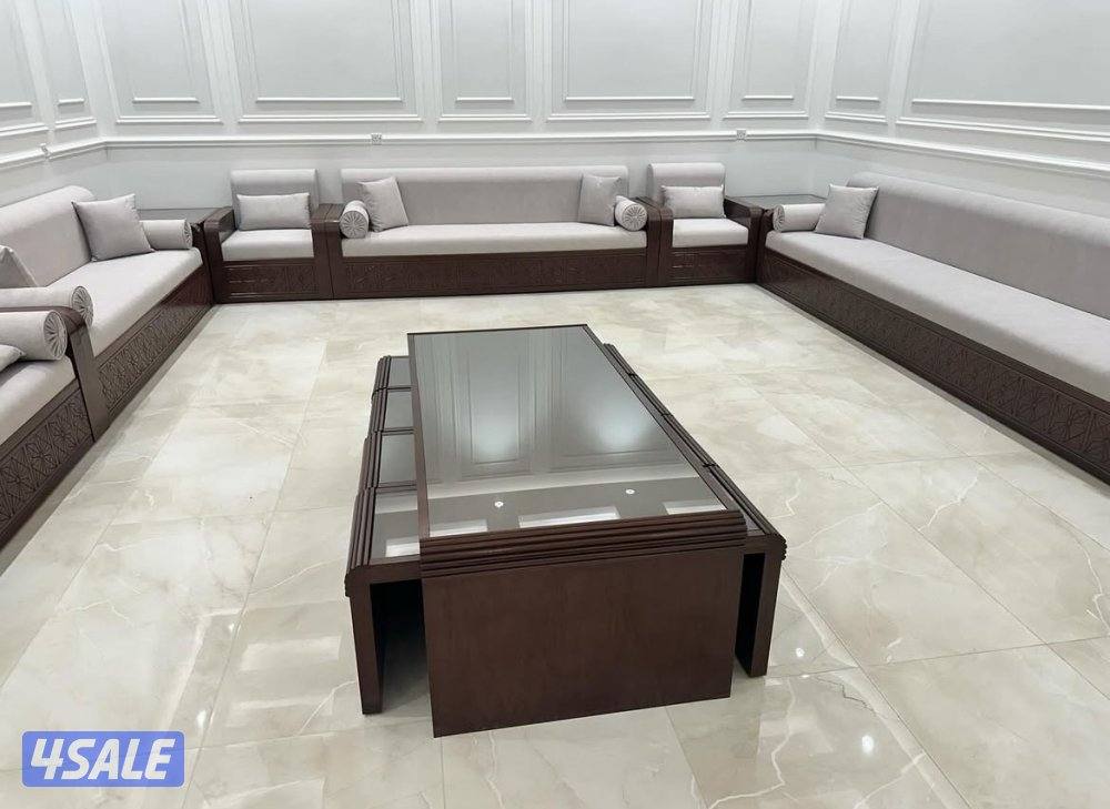 تفصال وتنجيد جلسات دوانيات و ستائر احداث الموديلات اسنفج البغلي2