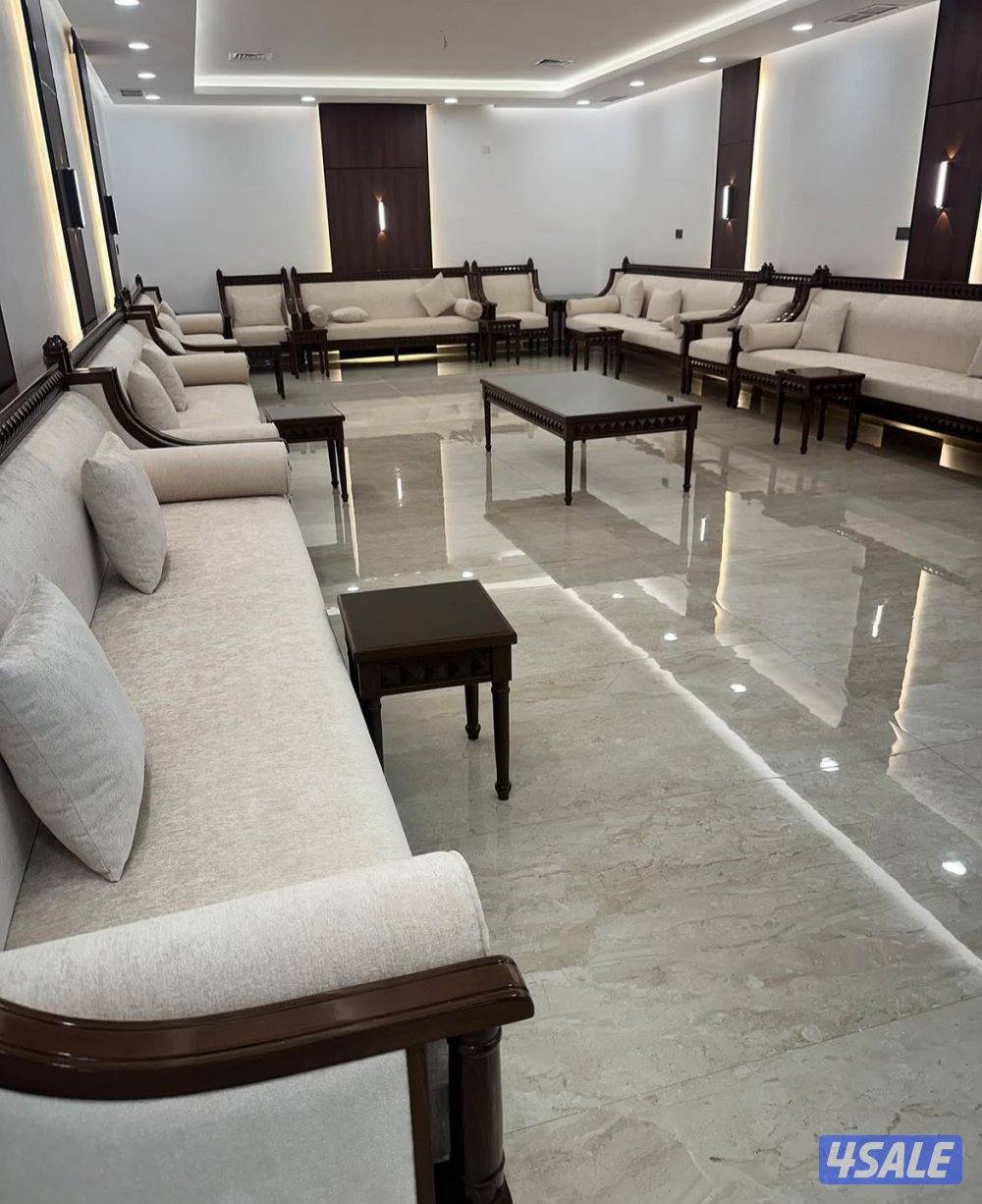 تفصال وتنجيد جلسات دوانيات و ستائر احداث الموديلات اسنفج البغلي3