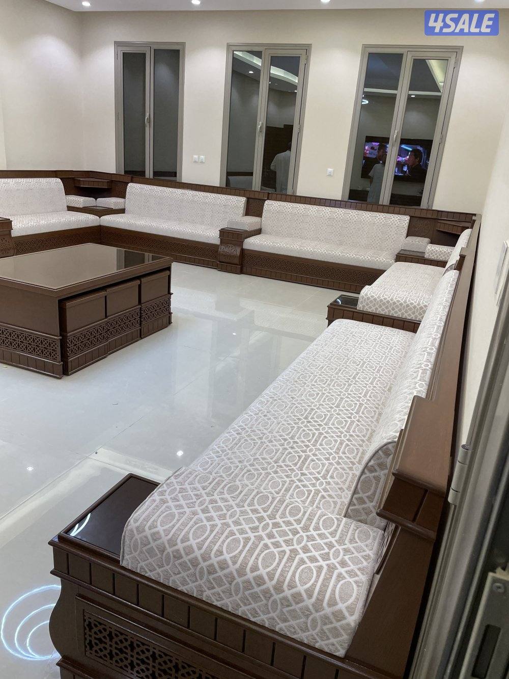 تفصال وتنجيد جلسات دوانيات و ستائر احداث الموديلات اسنفج البغلي15