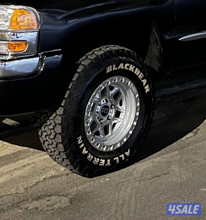 للبيع رنقات بلاك راينو حجمم ١٧ استعمال شهرين اصلي من فورمولا0