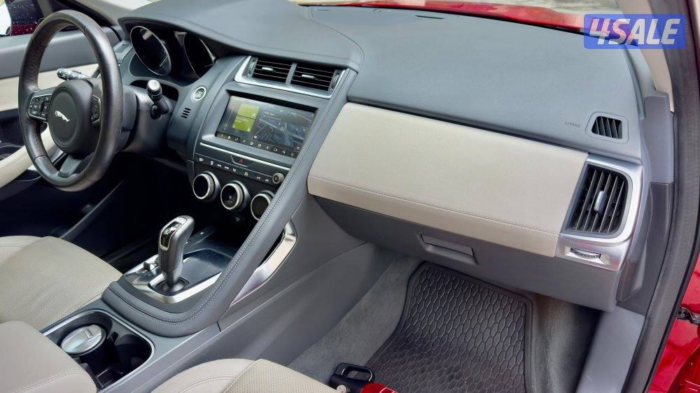 جاكوار E,pace/ موديل 2020/ عداد 88 ألف/ P 200/ وكالة الكويت11