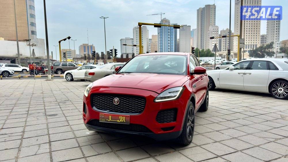 جاكوار E,pace/ موديل 2020/ عداد 88 ألف/ P 200/ وكالة الكويت12