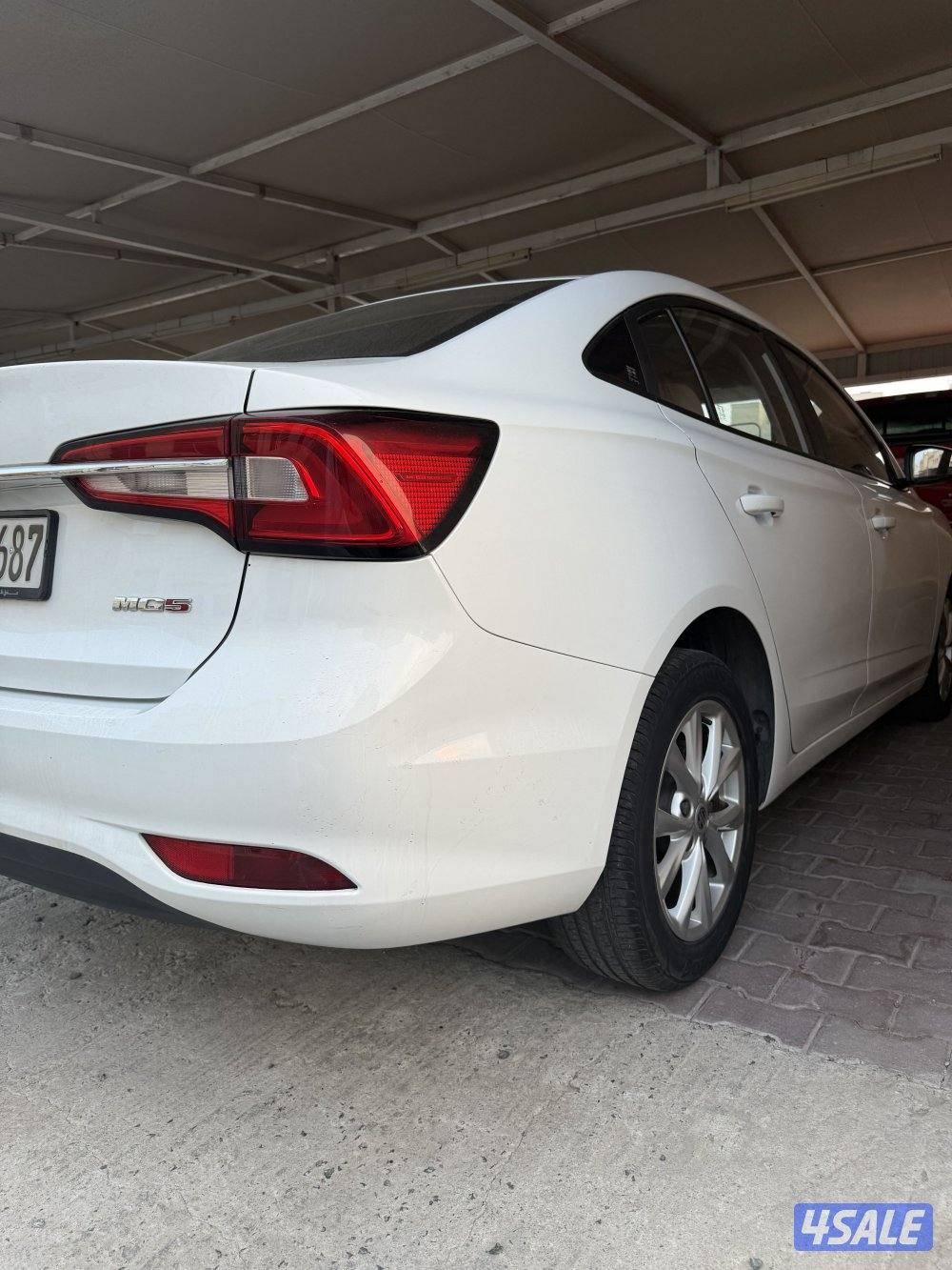 للبيع ام جي 2023 MG51