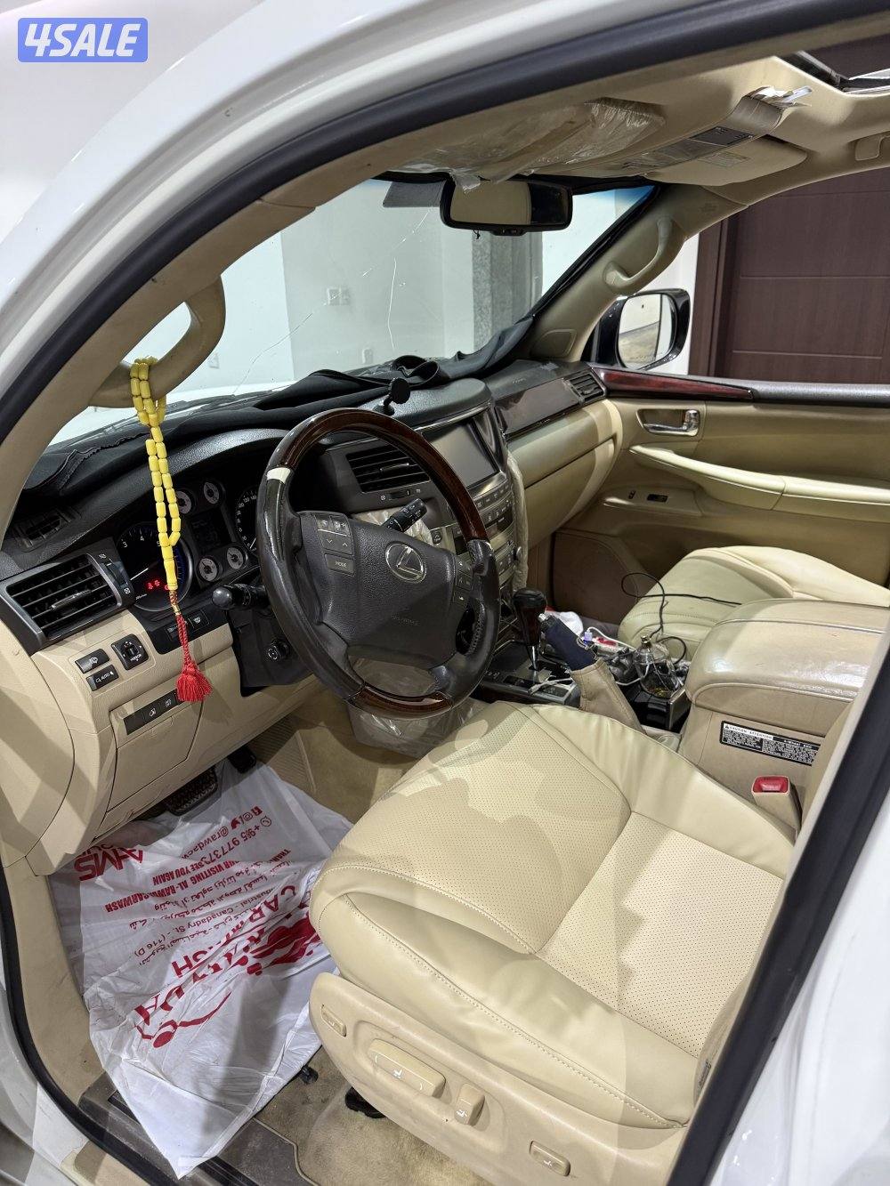 جيب لكزس موديل 20115