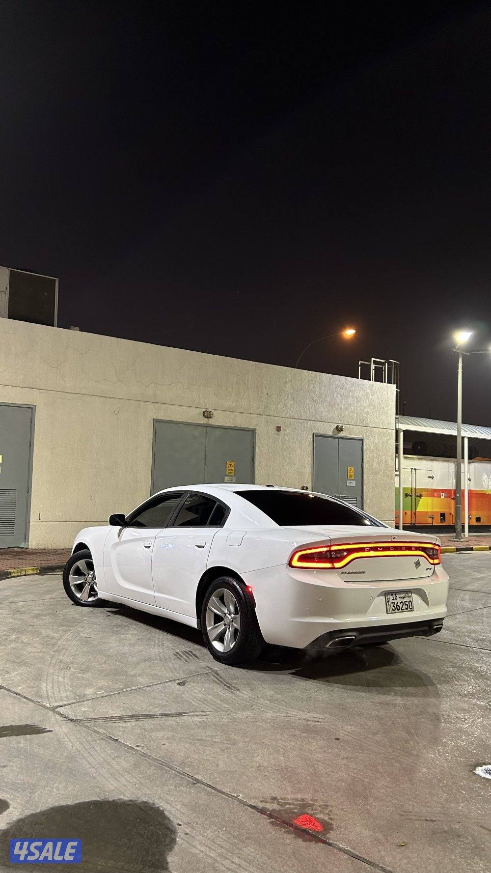 DODGE CHARGER SXT3