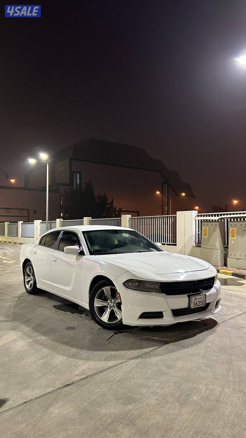 DODGE CHARGER SXT5