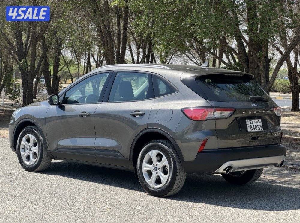 للبيع فورد اسكيب 2023 تحت الكفالة3