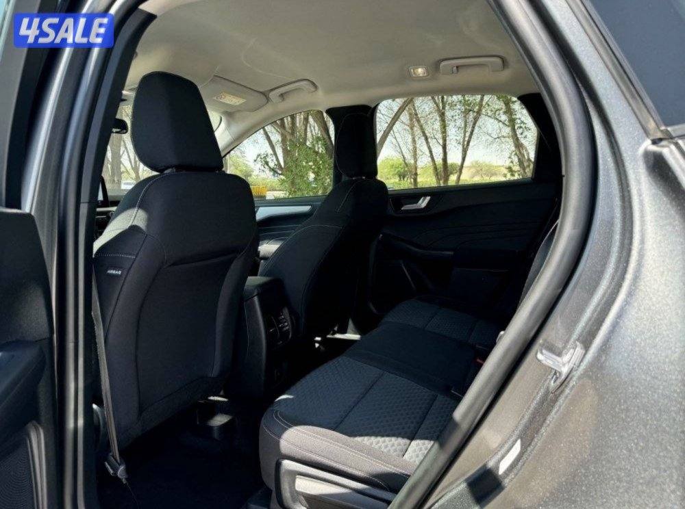 للبيع فورد اسكيب 2023 تحت الكفالة8