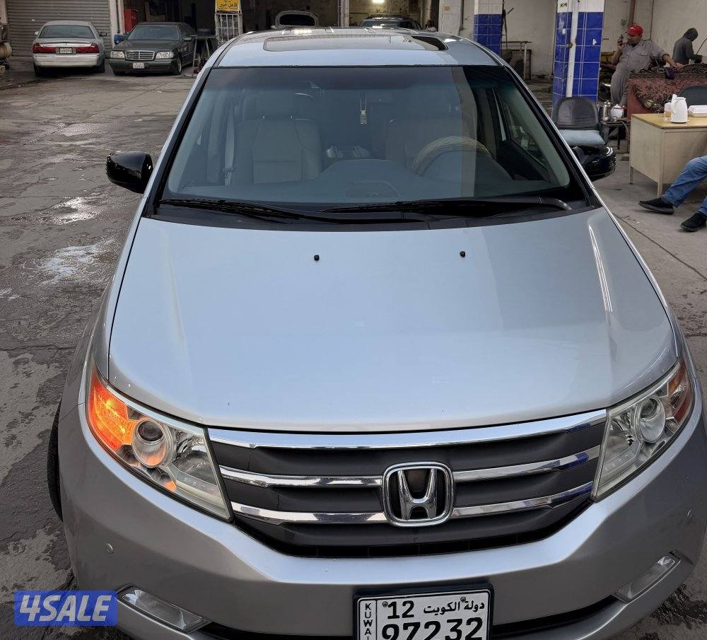 هوندا اوديسى ٢٠١٣ ماشى ١٥٠ الف شرط الفحص جير شاصى ماكينه4