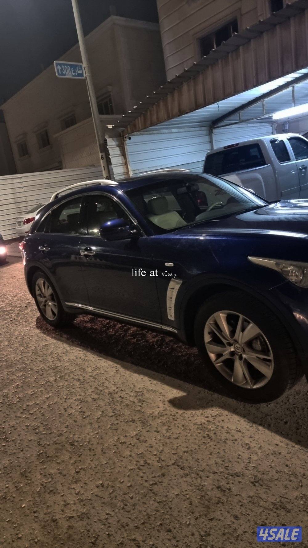 للبيع بحاله ممتازه fx35 شرط الفحص4