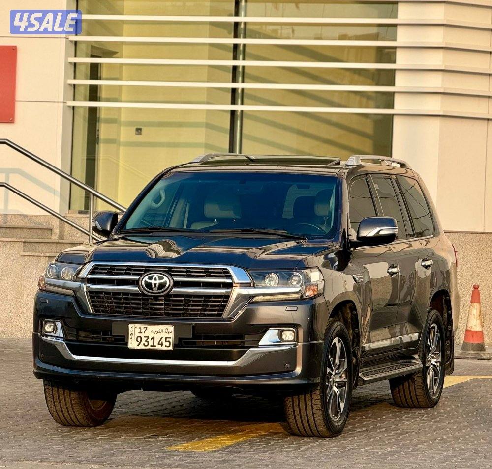 لاند كروزر قراند تورنقV81