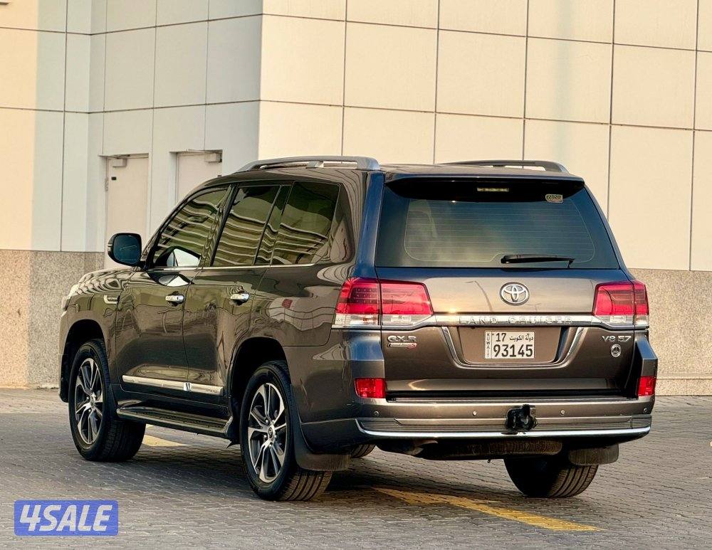 لاند كروزر قراند تورنقV83