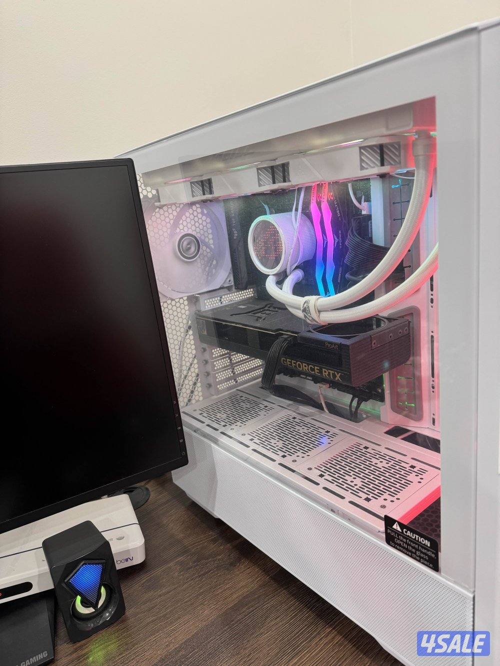 Gaming PC with bluetooth mouse and keyboard (clean) - كمبيوتر نظيف جدا0