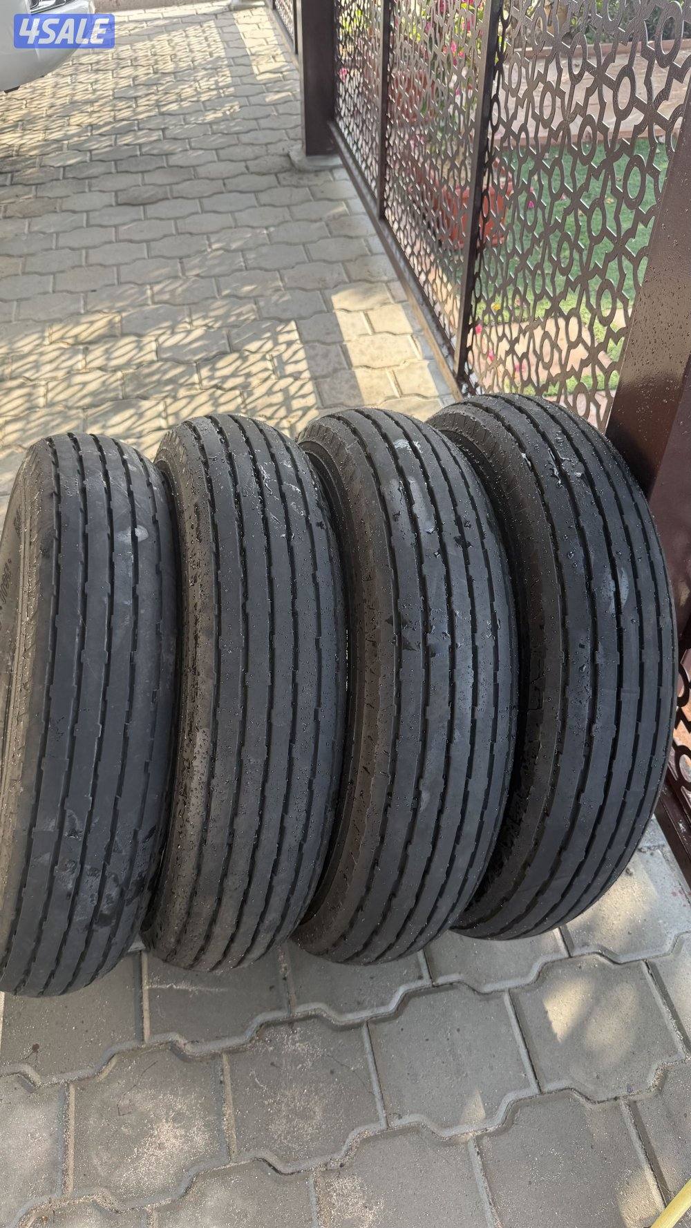 للبيع اربع بوالين ماكسس حجم 16-900 مديل السنه مانزلو شارع فل نقشه2