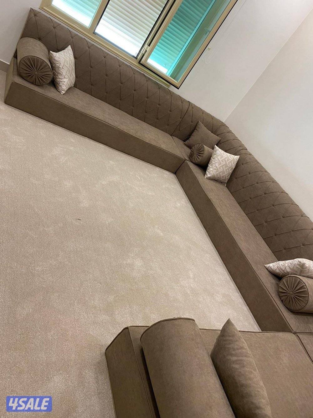 يوجد لدينا جميع انواع السجاد والستاير الخام والستاير الرول5