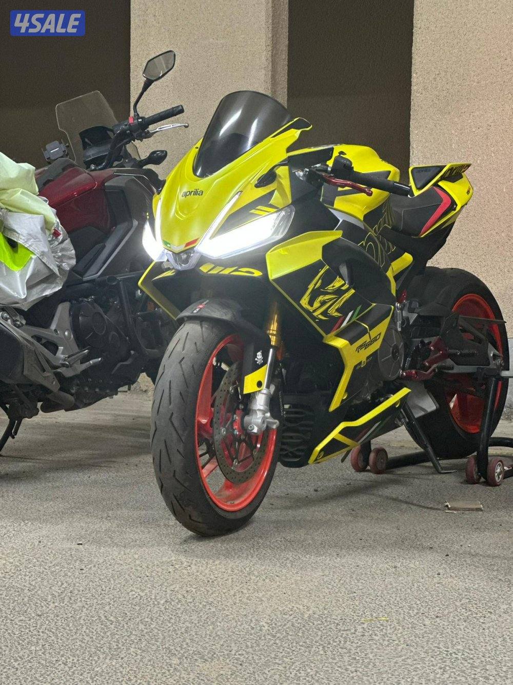 aprilla Rs660 acid yellow, red cnr racing footrest, nrc plate order,2