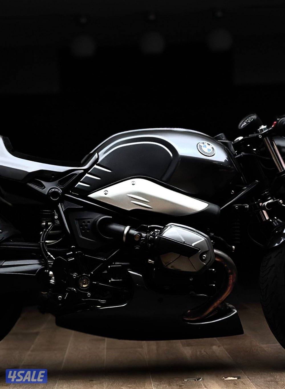 BMW R nine t All original parts are included, first owner12