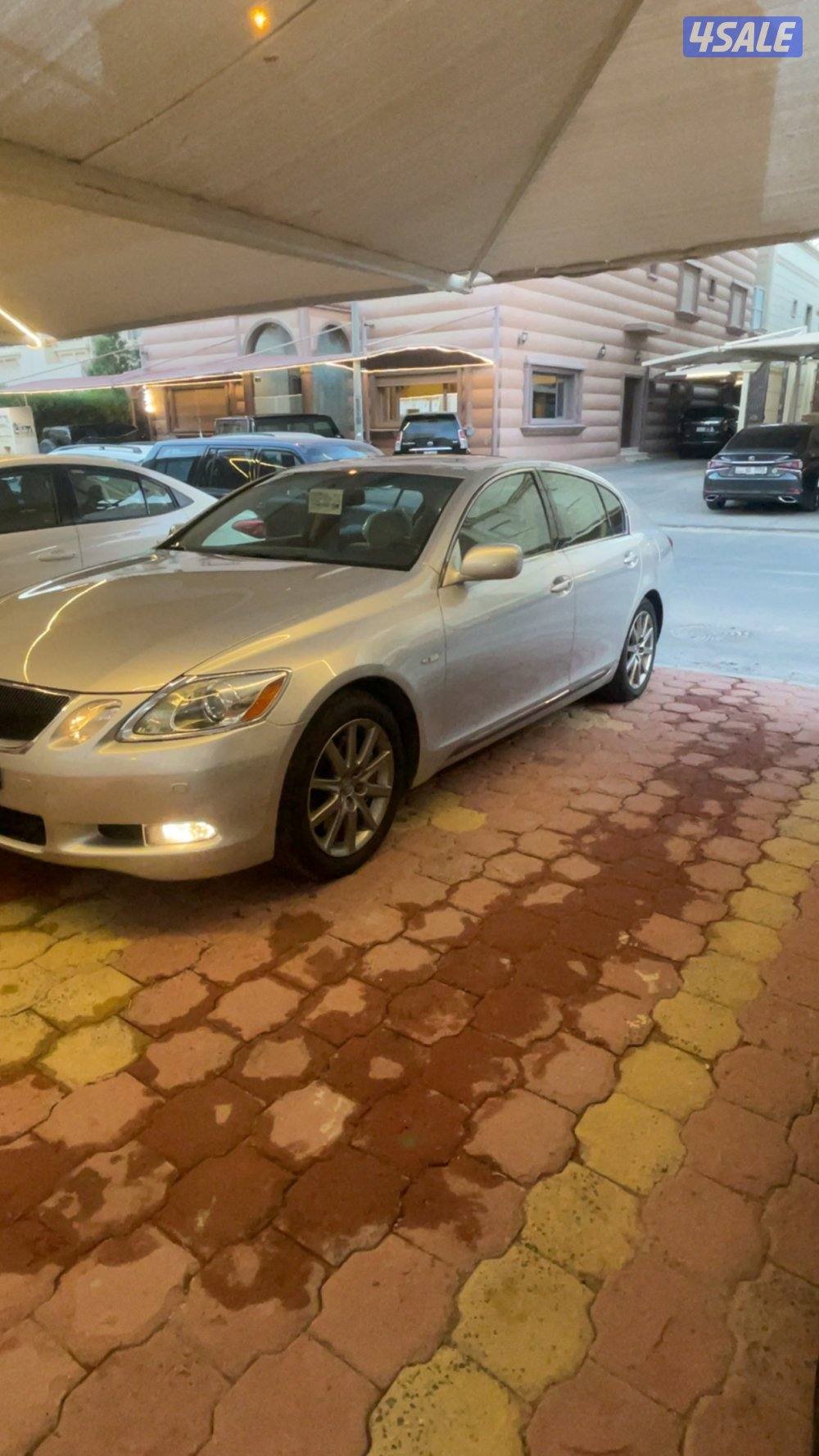 للبيع لكزس1