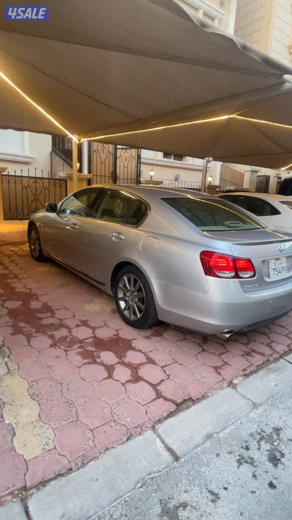 للبيع لكزس3