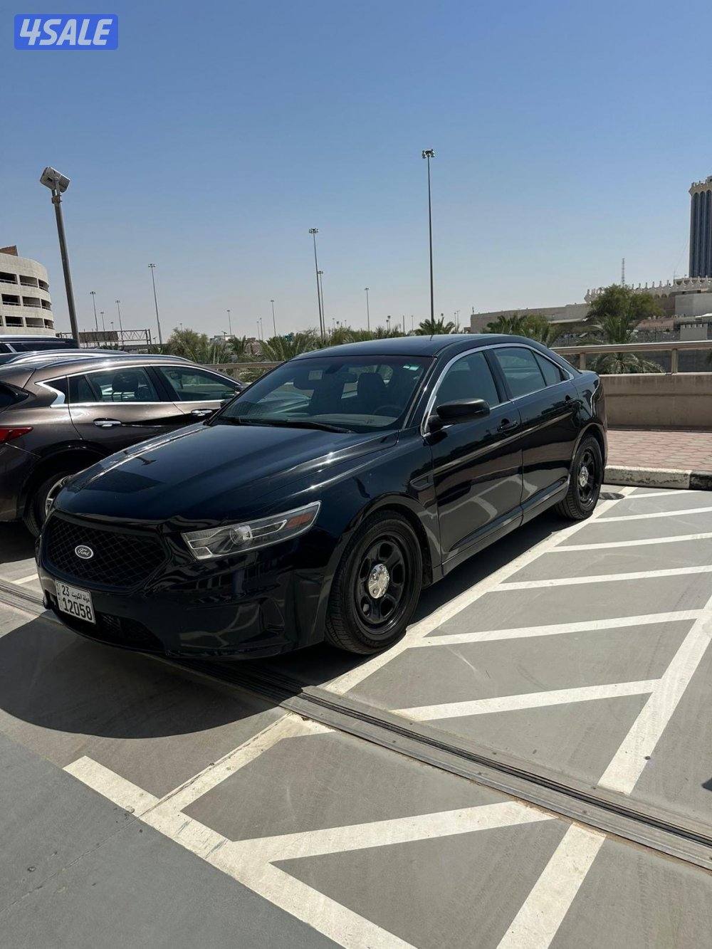 للبيع سيارة فورد تورس حالة جيدة شوف الفحص قبل لا ادق والسعر نهائي0