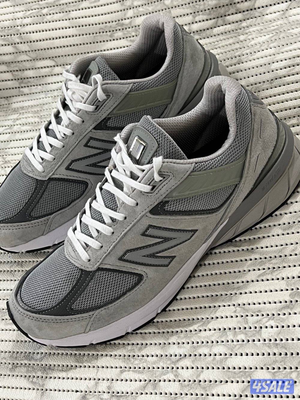 جوتي نيو بلانس صنع امريكا مقاس ٤٥ لبسه0