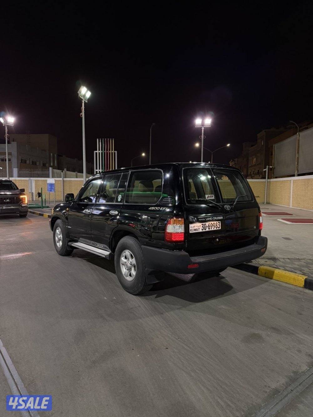 للبيع لاند كروزر ستنادر اصلي وارد الحرس2