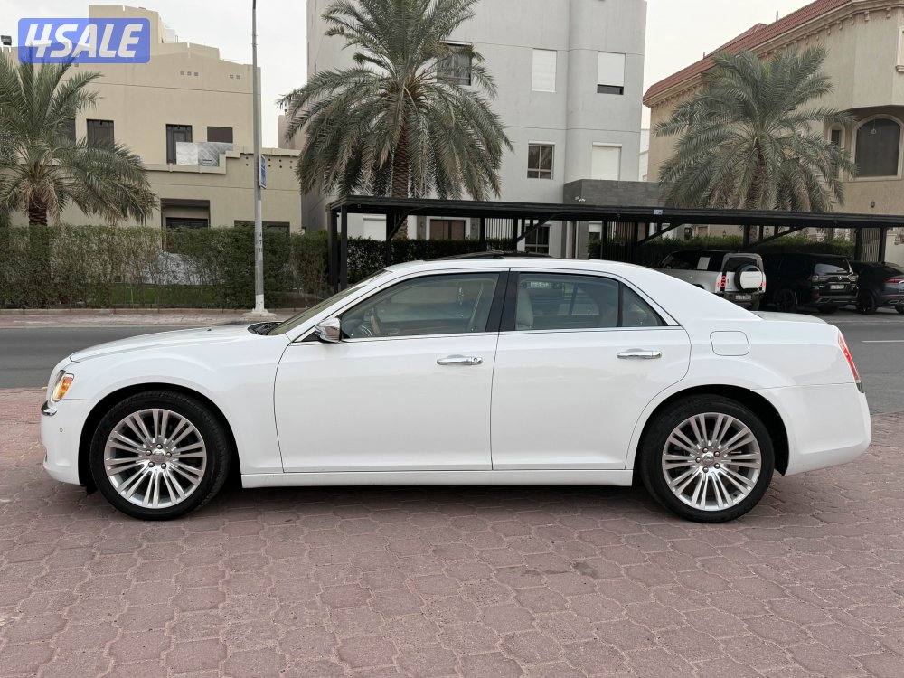 كرايزلر C300 موديل 2014 شرط الفحص0