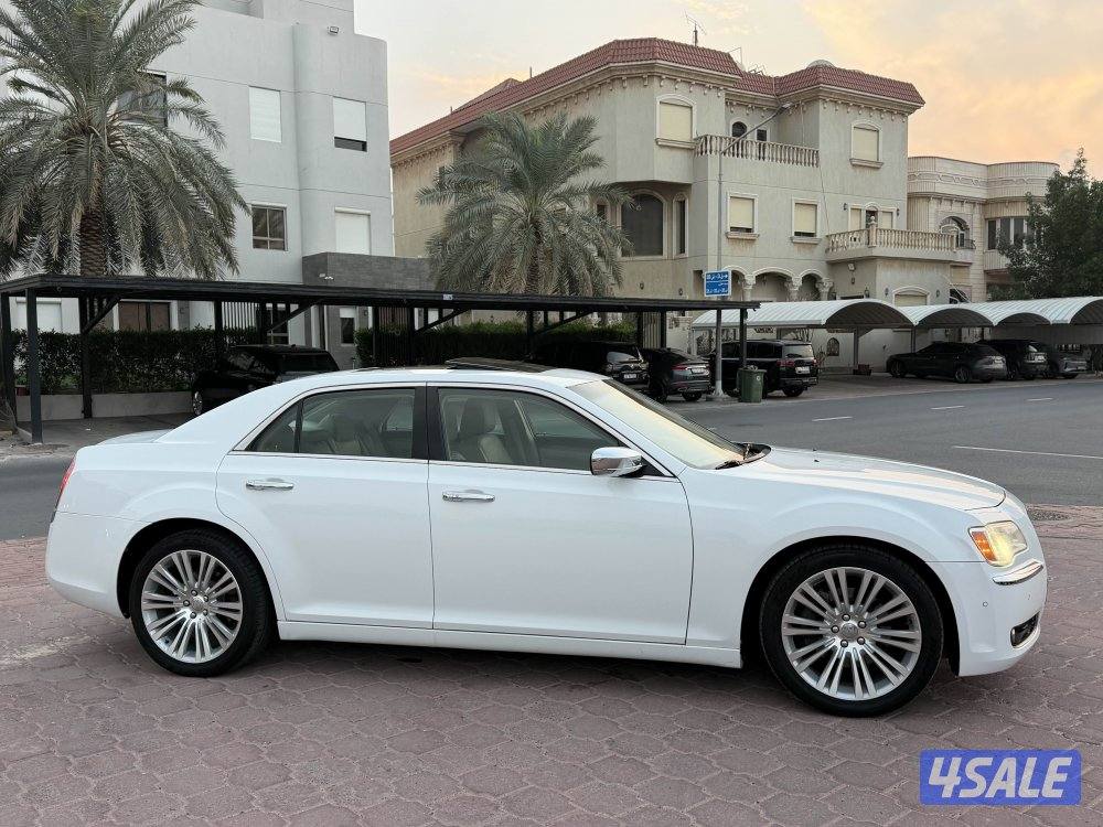 كرايزلر C300 موديل 2014 شرط الفحص1
