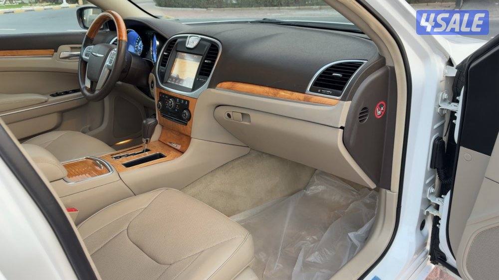 كرايزلر C300 موديل 2014 شرط الفحص11